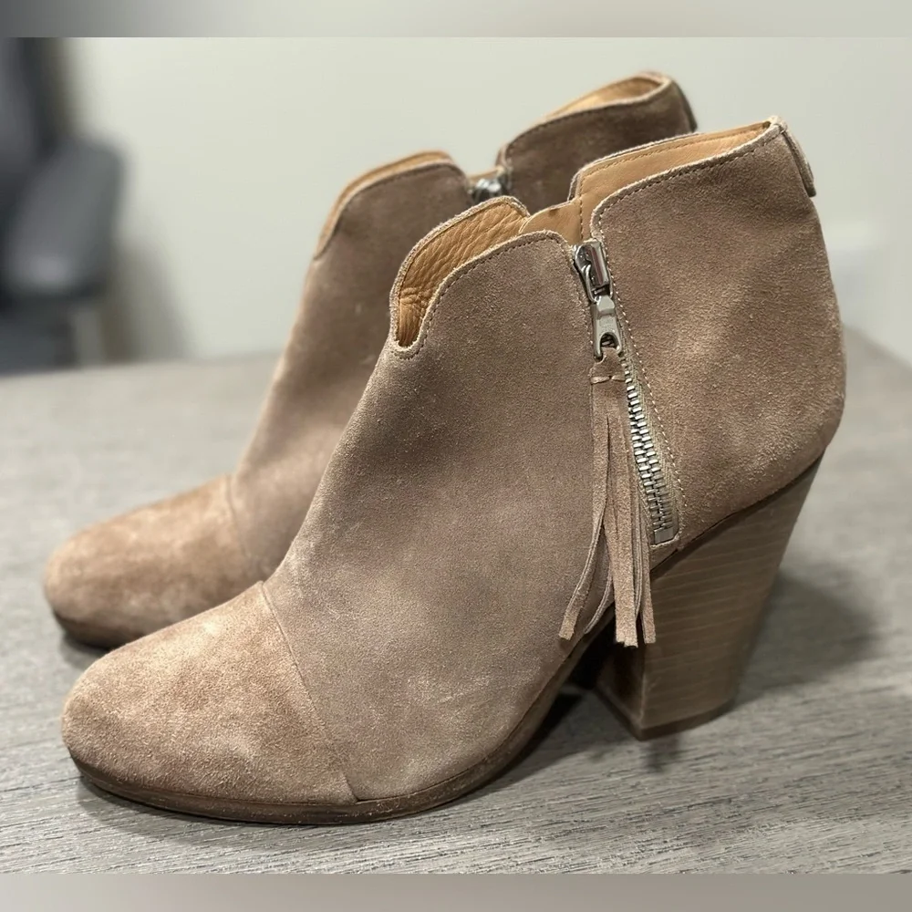 $495 RAG & BONE NEW YORK Margot Italian Suede Leather Ankle bootie 8.5 - 38.5 EU - Picture 3 of 9